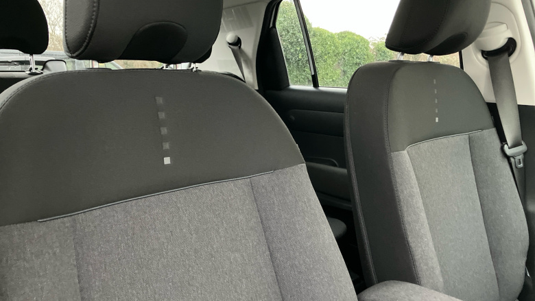 Hyundai INSTER 85kW 02 49kWh 5dr Auto Electric Hatchback